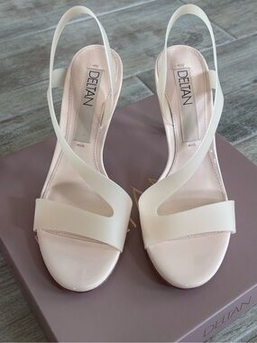 Deltan Cream Slingback Heels with Asymmetrical Straps